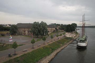 Bombe South Tour -  097